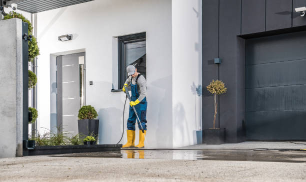 Best Sign and Awning Cleaning  in Beeville, TX